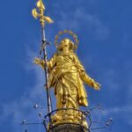 Image of a golden Madonna